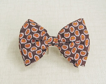 1970s Vintage MOD Beau Brummel PAISLEY BUTTERFLY Style Clip On Bow Tie