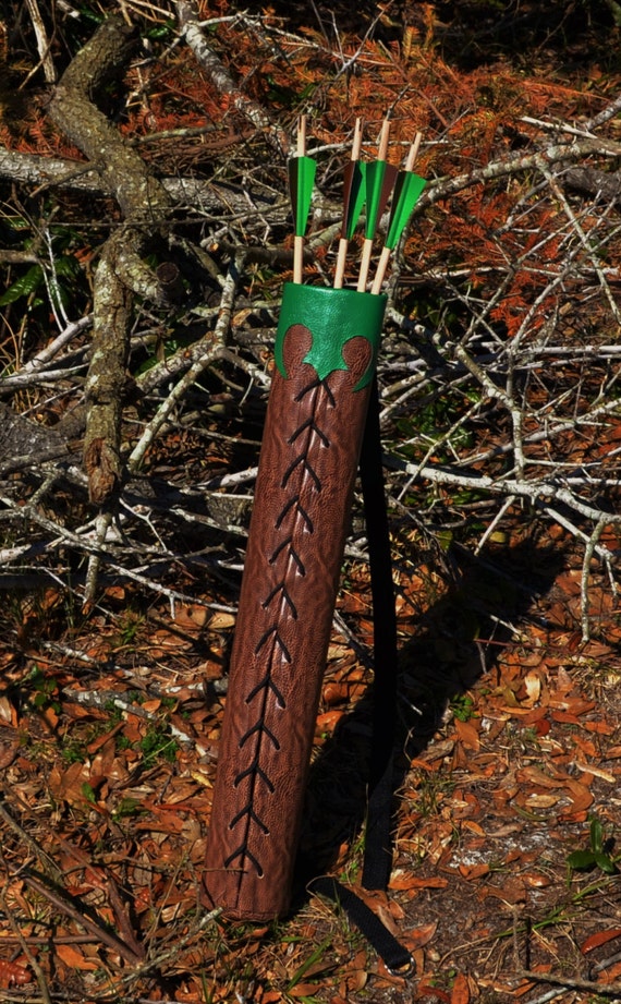 Celtic Green Wood Quiver and Arrows