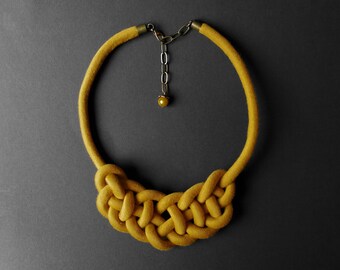 Plain Noodle necklace mustard yellow and bronze, adjustable length - knot bow - trendy sailor!