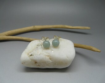 Stud Earrings in 925 sterling silver and aquamarine beads