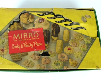 Vintage 1950s Mirro Cooky & Pastry Press in Original Box - Never Used
