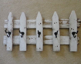 Cottage Chic Picket Fence Hanging Rack