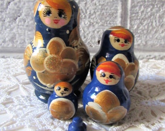 Matryoshka Doll. Vintage Russian Doll. Family of 5 Matryoshka Dolls. Blue and Gold Russian Doll. Nesting Dolls. Russian Doll Set.