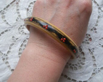 Vintage 1920s celluloid bangle