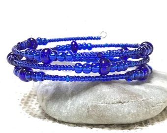 Cobalt blue wirewrap memorywire bracelet