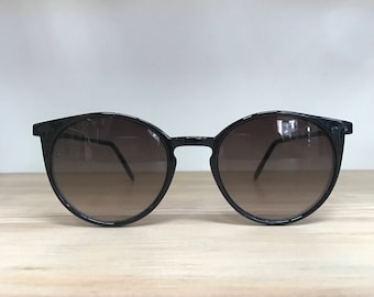 Round vintage sunglasses small
