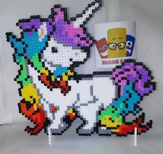 Articles similaires à Licorne Pixel Art sur Etsy