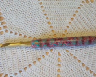 Size J Susan Bates crochet hook