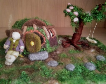 Hobbit house,Hobbit home,Bilbo Baggins,needle felted Hobbit house,decoration, needle felted playscape
