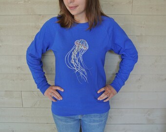 Sweatshirt woman jellyfish