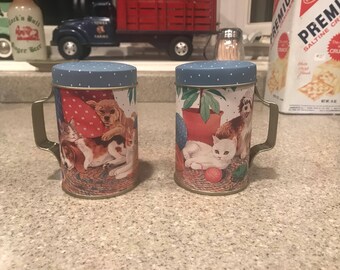 Vintage tin salt & pepper shakers, dogs and cats