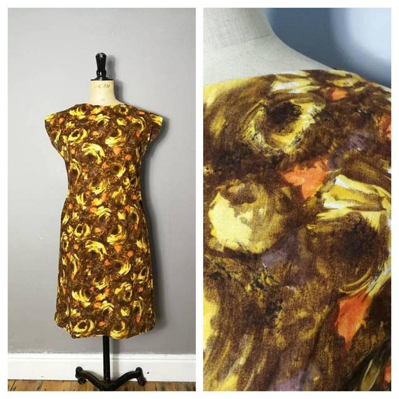 50s pattern fitted shift dress.