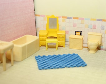 Marx dollhouse bathroom furniture, 1:24 or 1/2 inch scale, Hard plastic with vanity, stool and rubber rug for tin litho dollhouse