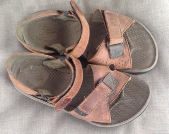 Vintage Frye Men's Adjustable Sandals size 8