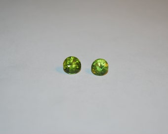 5.8 x 6.2 (0.86ct) Yellow Green Round Peridot Stone