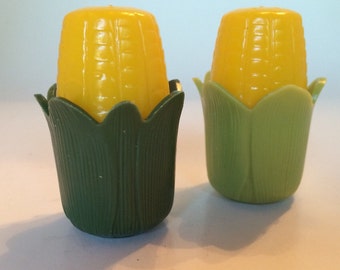 Salt and Pepper Set Vintage Corn on the Cob Plastic Shakers