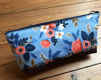 Perfect essential oil pouch