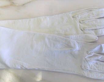 Vintage Neiman Marcus White Leather Gloves