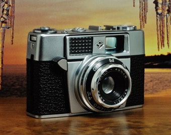 Vintage AGFA OPTIMA 1a 35mm Viewfinder Film Camera, Agfa Color-Agnar 45mm f/2.8 Fixed lens, Circa: 1962, Fabulous!