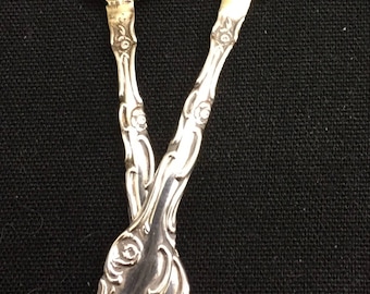 Pair master salt spoons Old English by Towle old and original very good condition