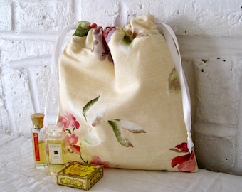 Handmade Chintz Linen Waterproof Washbag