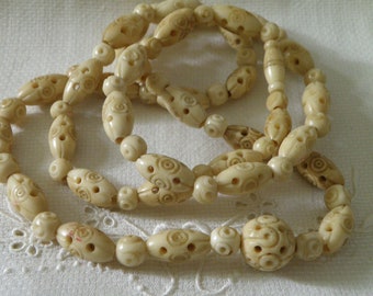 Vintage Carved Oxbone Necklace - 32 inch