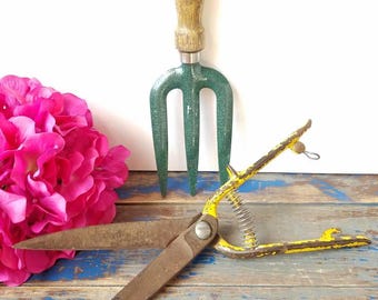 ANTIQUE GARDEN TOOLS Hand tools Metal Garden Tools