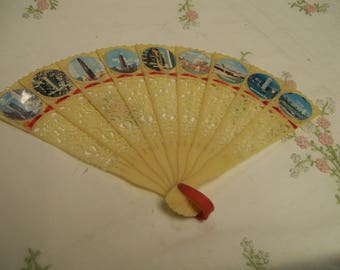 Vintage Souvenir Fan, Hand Held Fan, Chicago, Illinois, Souvenir of Chicago. Circa 1960s, Plastic Fan