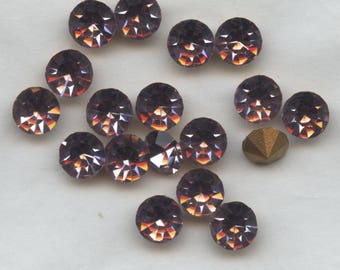 451124 *** 9 vintage rhinestones point back 6,1mm LIGHT AMETHYST