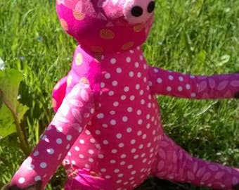 PIG puppet of cloth "actor" in the movie "the truth, let me tell you, love"