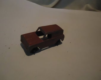 Vintage Tootsietoy Toy Red Panel Truck, collectable