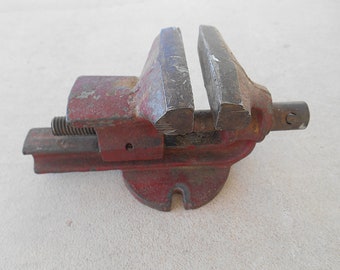 Vintage Small Cast Iron Bench Vise