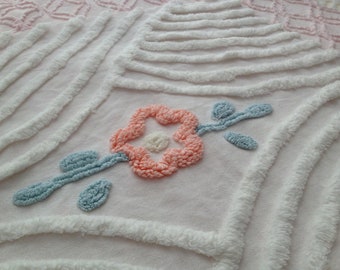 Peach Needletuft Flower on Fluffy White Vintage Chenille...15 x 22"