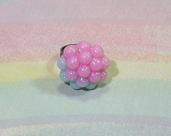 Fairy Kei Ring, Mermaid Ring, Seapunk Ring, Pastel Goth Ring, Pearl Cluster Ring, Pop Kei Ring, Mermaid Jewelry, Pearl Ring, Kawaii Ring