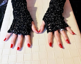 Fingerless black gloves and silver handemade crochet
