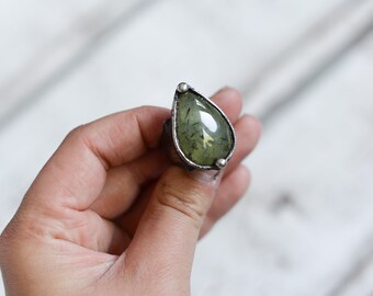 Prehnite ring adjustable in size 7,6-9,5 US ( 56mm-61mm)