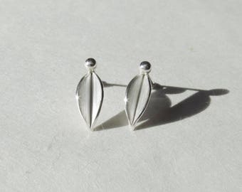 Nature-Single Leaf Silver Earrings/ handmade,stud earrings