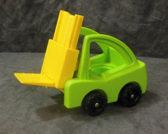 Fisher-Price Lift for Little People Lift and Load Depot - Vintage