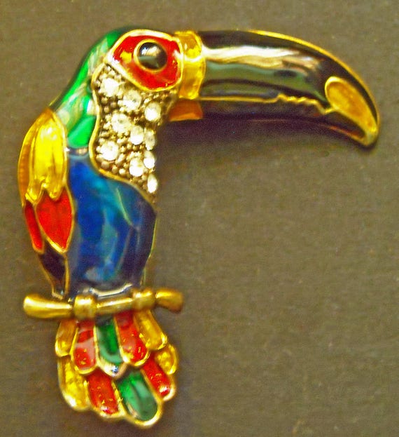 Vintage Enameled Toucan brooch Pin with Many Colorful Rhinestones