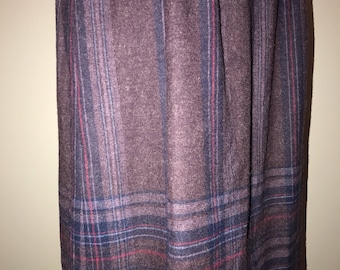 Vintage 80's Plaid Wool Skirt / size 6 / by Pendleton