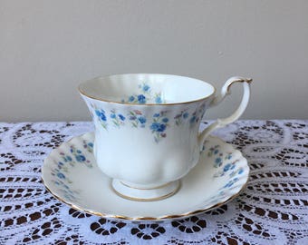 Royal Albert Memory Lane English bone china teacup and saucer