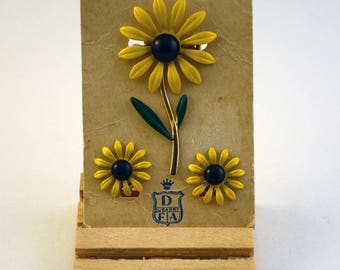 Du Barry Flower Pin with matching clip earrings