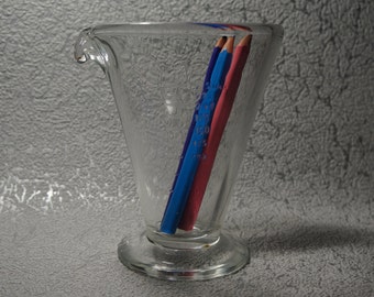 Measuring glass Measuring cup Apothecary Glass measuring jug Tchecoslovaquie Vintage medical Vintage measures Apothecary Beaker glass