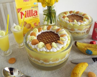 1:6 Scale Miniature BANANA Trifle LAYERED Cookie and Pudding Dessert with SPOON - Realistic Polymer Clay Food for Fashion Dolls & Figures