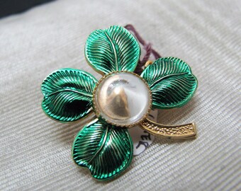 c353 For a Touch of The Irish - Here's Your Four Leaf Clover for St. Patricks Day!!!