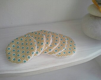 Facial cleansing disc