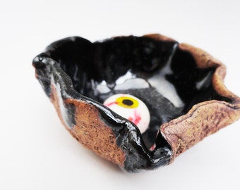 Small Black Bowl, Scrunchy Nutcup. Small Wrinkled Pottery Bowl. Rustic, Primitive, Hobbit Tableware, Rough, Monster Bowl
