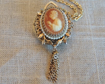 Vintage Norman Watch Co. Cameo Watch Pendant on Gold Tone Chain