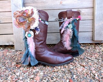 Womens Boho boots size 8 EU 38.5 / Justin boots / cowgirl / Festival / Country music / made in USA