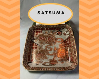 Vintage hand painted marked 6" square Satsuma dish
